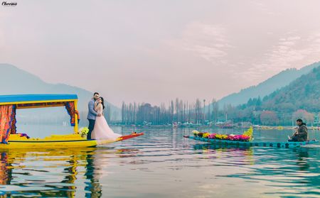 One Couple Had A Pre Wedding Shoot In Srinagar & It's Breathtaking!