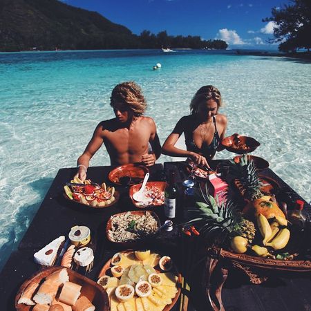 #HoneymoonExperience: Picnic in The Middle Of The Ocean!