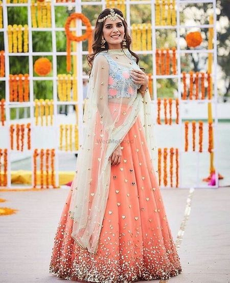 #BudgetBrides:  Contemporary Bridal Mehendi Outfit Options Under 30K!