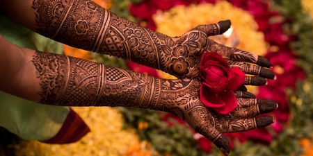 We Can't Take Our Eyes Off These Rose Mehendi Designs