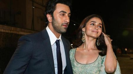 Alia Bhatt & Ranbir Kapoor To Tie The Knot In December 2020