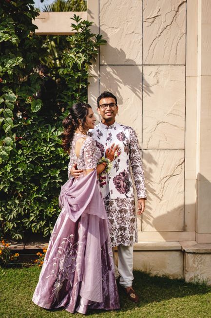 Pretty Delhi Wedding With A Uniquely Hued Mehendi Lehenga
