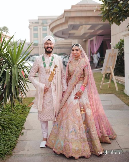 Elegant Anand Karaj With A Shades Of Pink & Peach