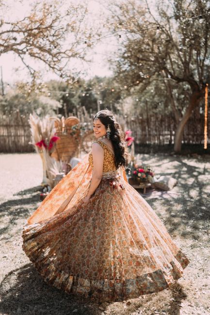 Intimate South Indian Wedding With A Bride Who Wore Fairy Lights On Her Hair