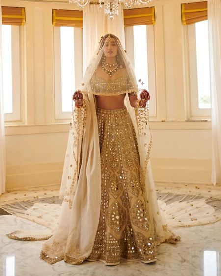 5 Things We Loved About Arpita Mehta's Bridal Look