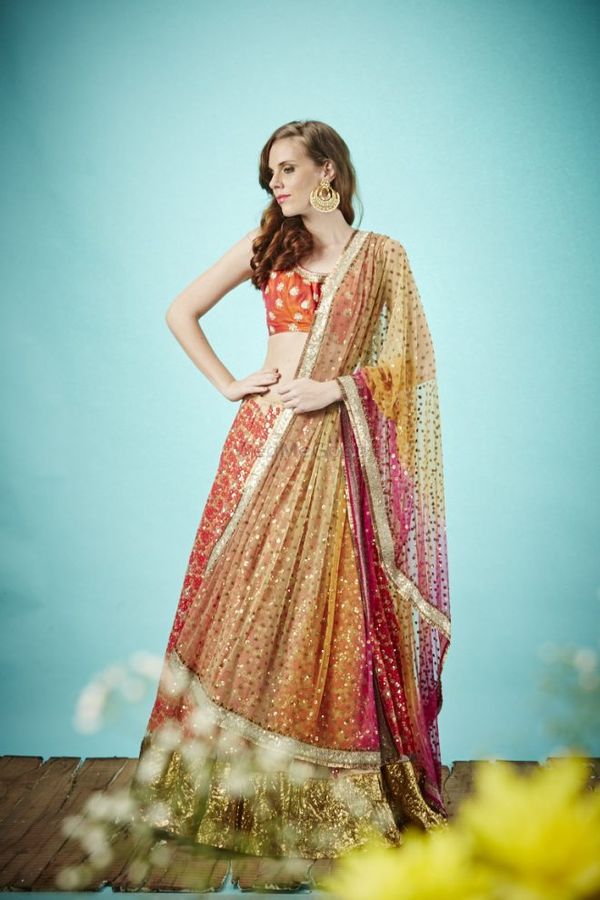 Dupatta Draping Styles 30 Ways To Drape Dupatta Wedmegood