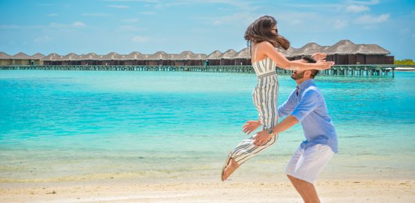 HoneymoonDiaries: This Couple Got A Honeymoon Shoot Done in Maldives ...