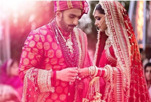 sabyasachi lehenga anushka sharma price