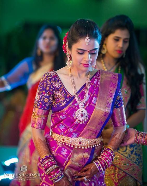 30 Real Brides Who Donned Red Bridal Saree For Their Wedding Day! |  WeddingBazaar