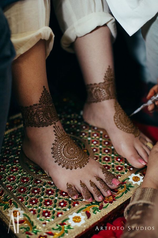 Unique Mehndi Designs