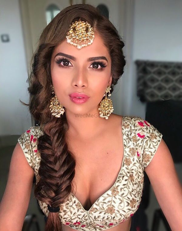 Trending Diwali Party Hairstyles for Your First Newly Wed Diwali  Witty  Vows  Loose curls hairstyles Engagement hairstyles Hairstyles for gowns