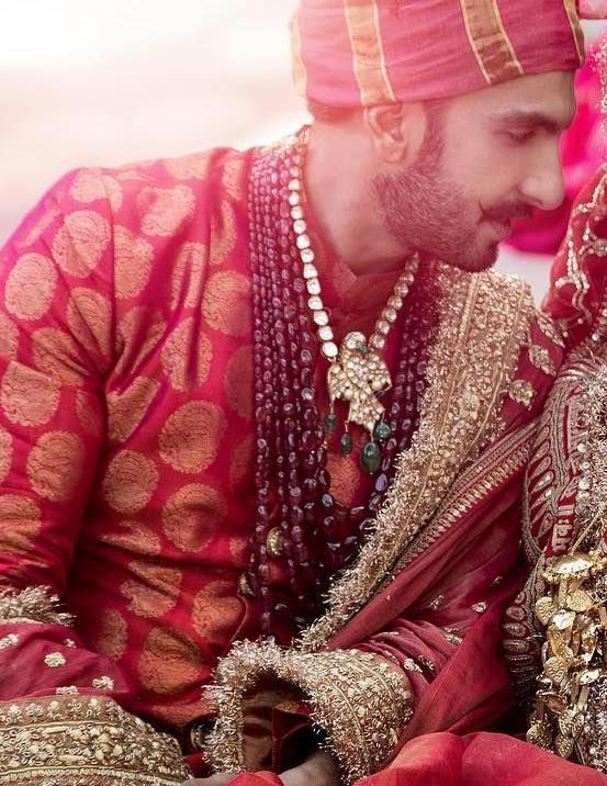 Download Deepika Padukone Wedding Chunri