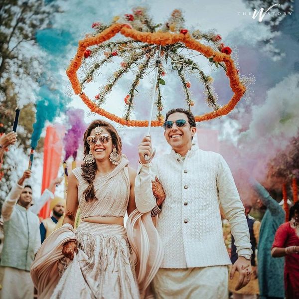 Bride groom shop umbrellas