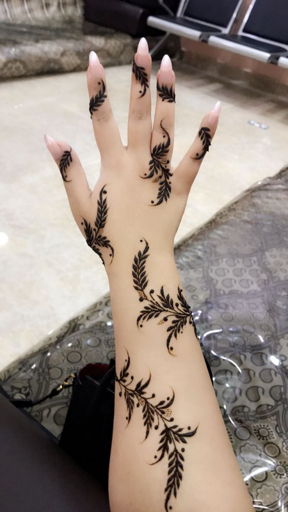 Leaf Mehndi Design for Hand... - Mehndi Designs By Maryam | Facebook