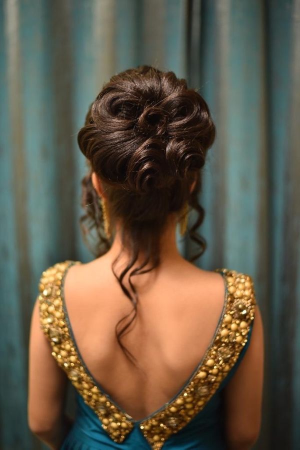 Party Bun Hairstyle For Saree Archives - Social Ornament