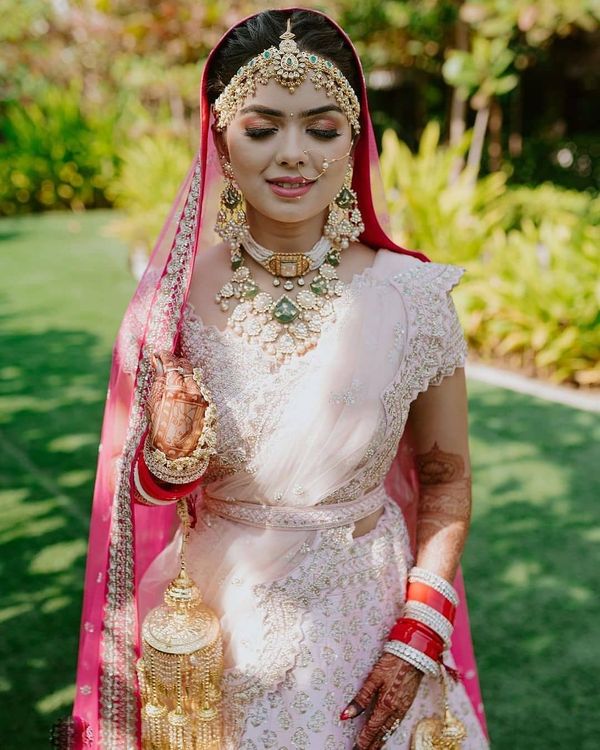 Stunning Brides Who Wore Pink Lehenga With Emerald Jewelry | Pink lehenga,  Bridal lehenga collection, Bridal lehenga red