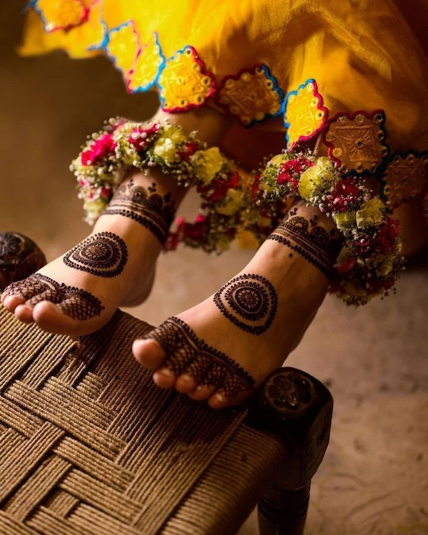 Simple Mehndi designs for your feet – News9Live