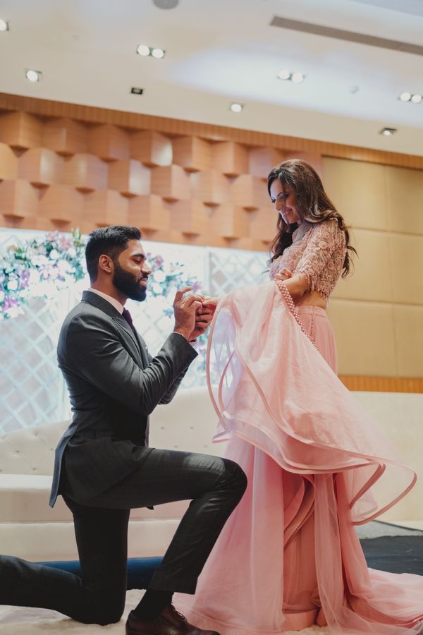 😍 Sagai is a stepping stone to the ultimate royal wedding! Sakshi and  Akshay had the time of their lives at their engagement party. You can have  your... | By Show Mania
