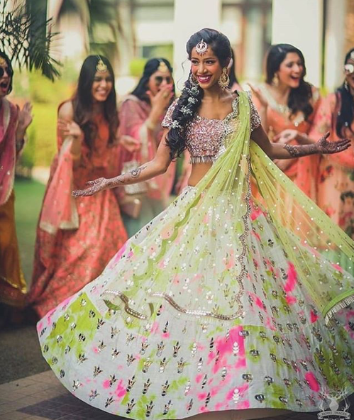 Dupatta Draping Styles 30 Ways To Drape Dupatta Wedmegood