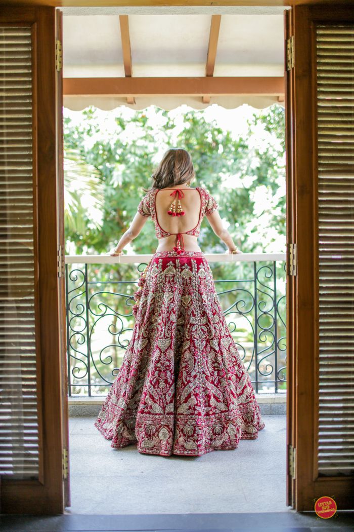 Oomphy Backless Cholis We are Lusting After – This Navratri, Diwali and  Karwa Chauth