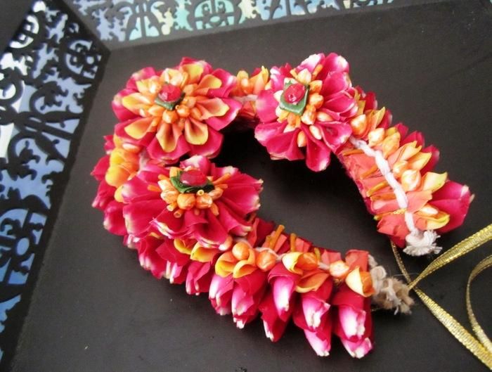 Sukkhi Elegant Red & Yellow Single Layered Flower India | Ubuy