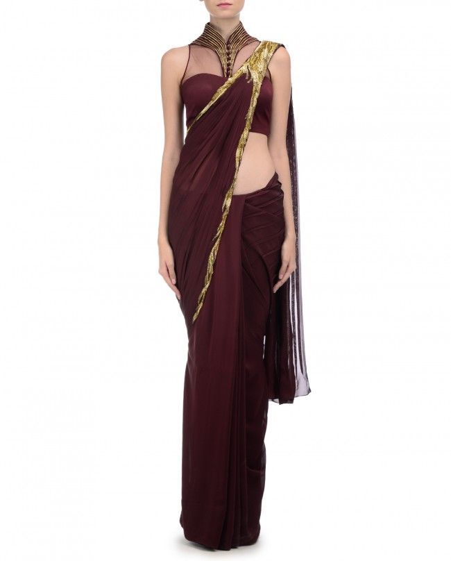 Gaayi saree contour gives the perfect shape for your saree drape