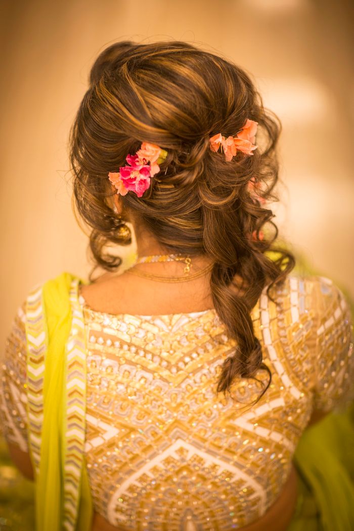 Mehndi Hairstyle for Bride Sister in urdu/hindi | New Mehndi Hairstyle  Designs 2022 | Girls Zone - YouTube