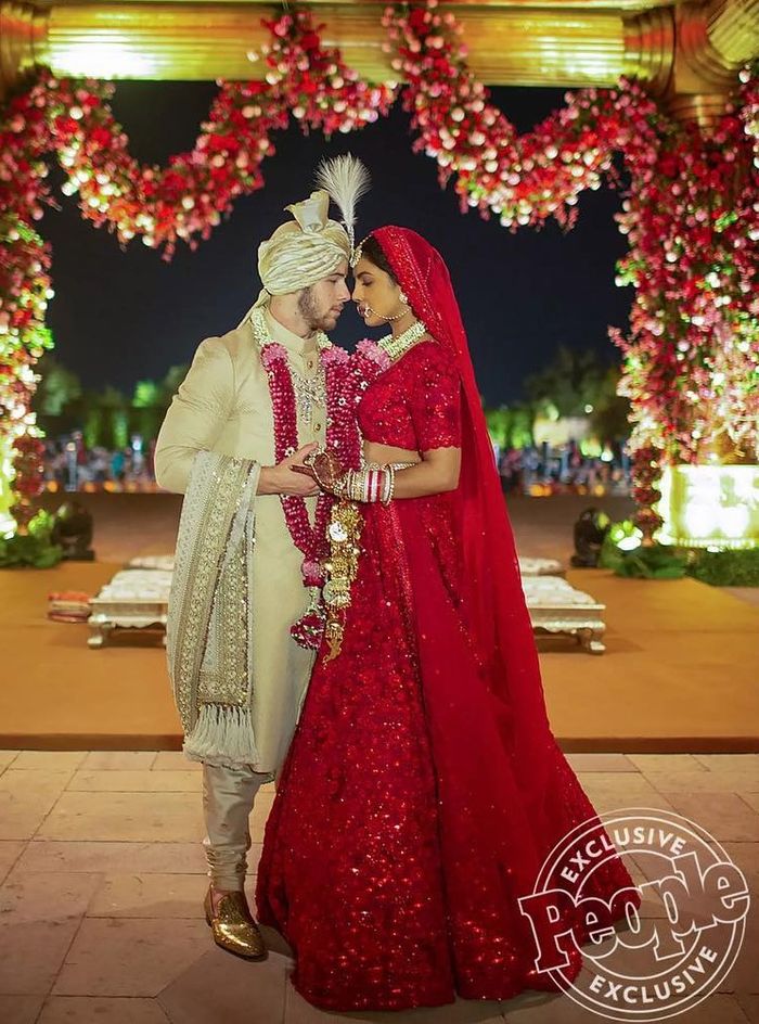 sabyasachi lehenga red