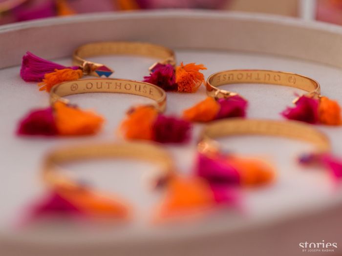 Know All About Gifting Silk Bangles as Wedding Favours with This Handy Guide