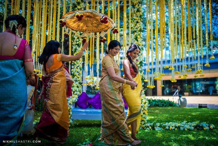 Navjai Flower Haldi Backdrop Themed Décor Item for Marriage Reusable  Garland Decorative Wool Pom pom Flower
