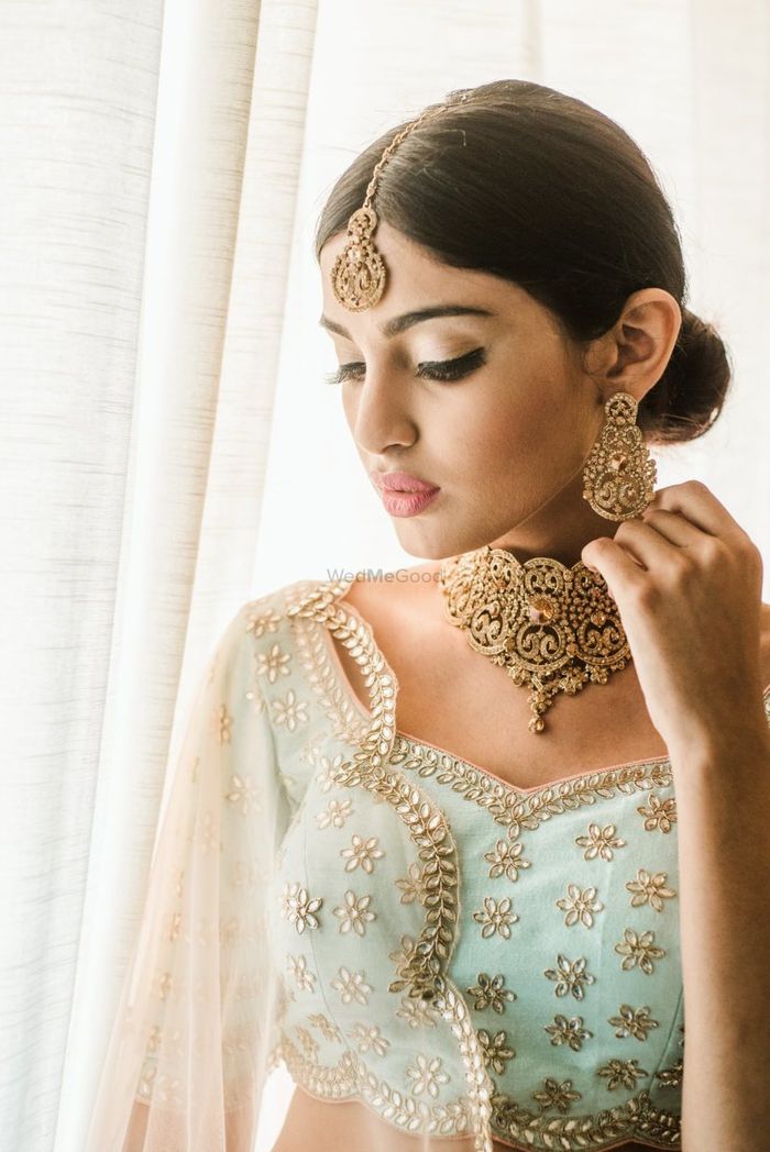 The best hairstyles for every kind of sari and lehenga neckline | VOGUE  India | Vogue India