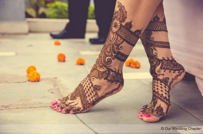 🤩 Beautiful Bridal mehandi Leg art... - Raj Mehandi Designer | Facebook