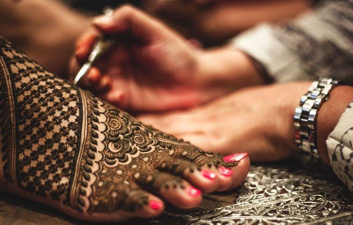 Beautiful And Trending Bridal Mehndi/Henna Designs - Glossnglitters |  Stylish mehndi designs, Wedding mehndi designs, Dulhan mehndi designs