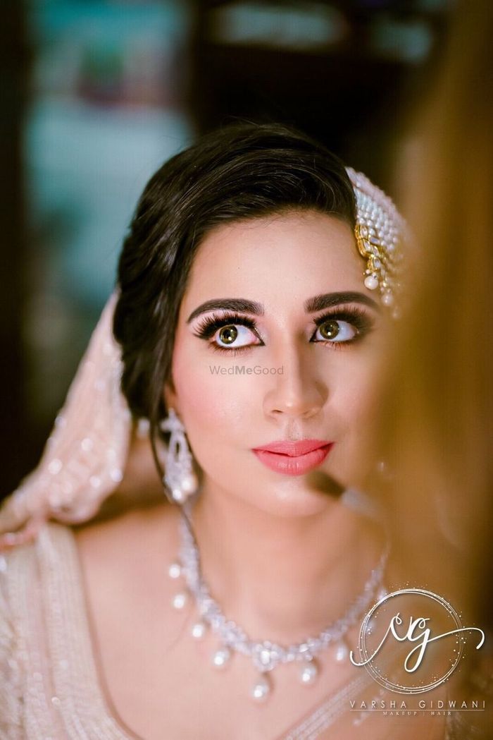 10 Questions You MUST Ask Your Makeup Artist Before The Final Booking! |  WedMeGood