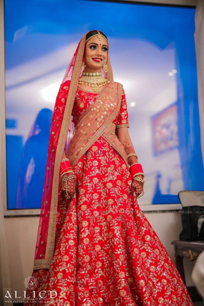 Tips Drapes For Brides Who Want To Hide Their Belly On Their
