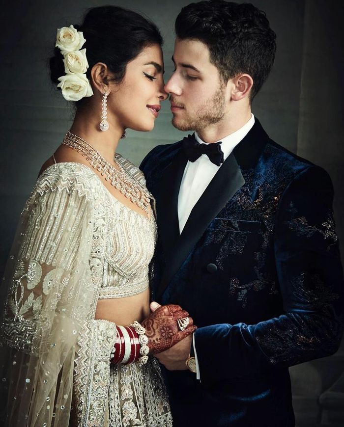 Nick Jonas, Priyanka Chopra Look in Love at Mumbai Wedding Reception | Us  Weekly