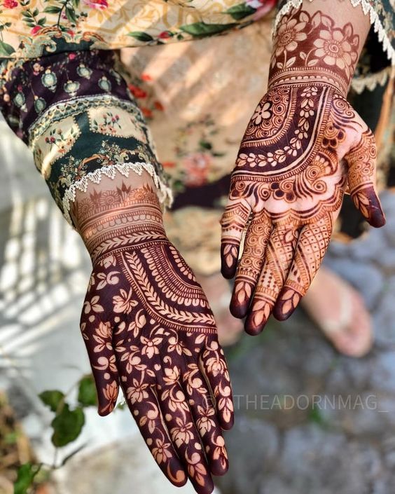 Explore the Latest Arabic Mehndi Design this Wedding Season: Check Out Now!
