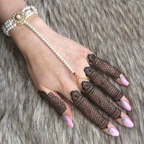 Beautiful Mehndi Designs for Hand... - Stylish Mehndi Design | Facebook