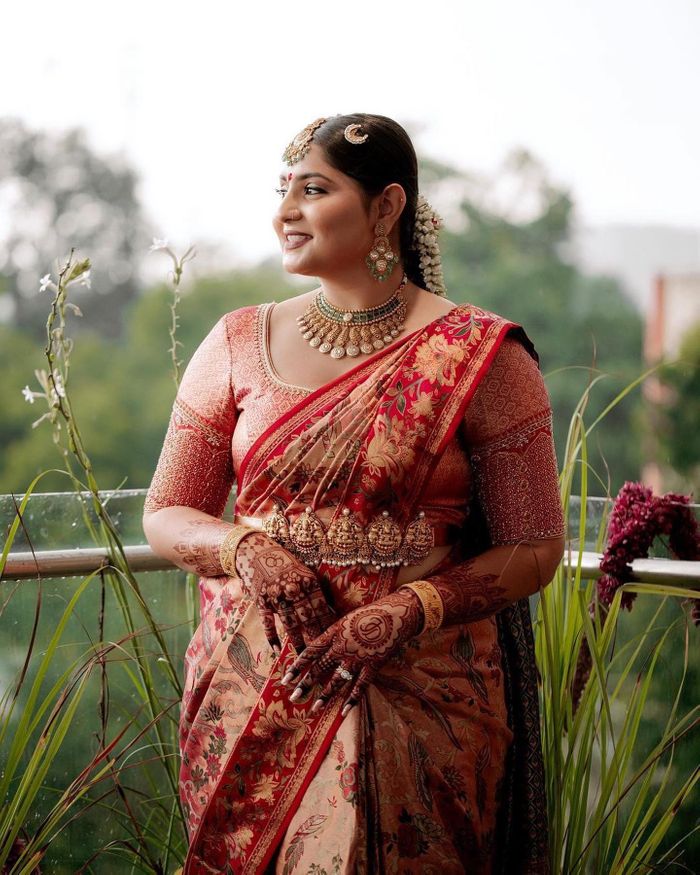 What are some photos of Southern actresses sizzles in traditional dresses?  - Quora