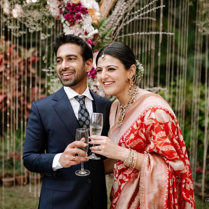 Too gorgeous silk saree | Indian bridal hairstyles, Hairstyles for indian  wedding, Indian wedding hairstyles