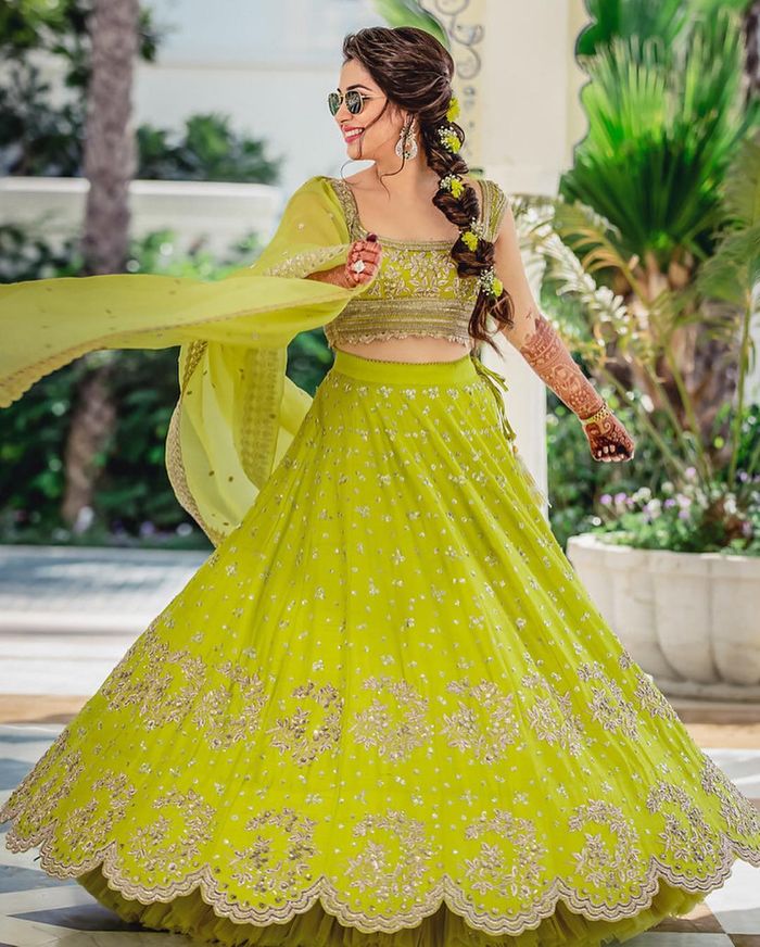 Buy Women Light Green Organza Lehenga Set With Sequin Hand Embroidered  Blouse And Mesh Dupatta - Ready To Wear Lehengas - Indya