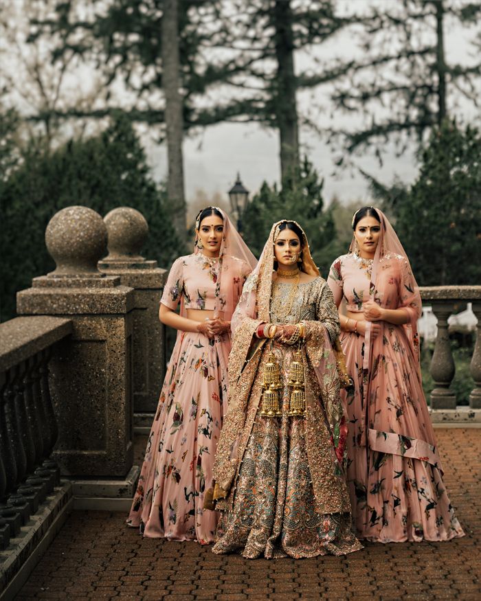 Kiara Advani looking gorgeous in Orange lehenga at her sister wedding! |  Fashionworldhub