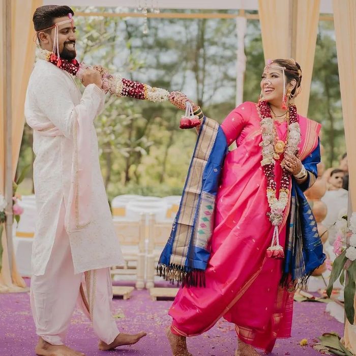 Quintessential Nauvari Marathi Wedding Dress for Couple: - Hangout Hub -  Medium
