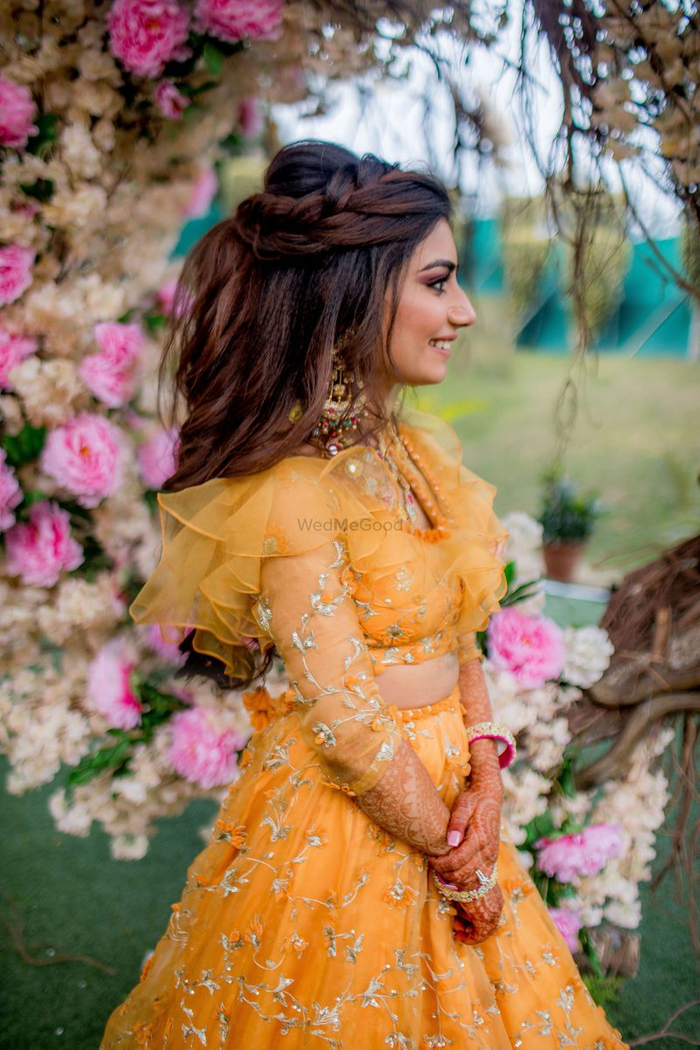 Wedding Reception Hairstyles Trending In Indian Weddings | WedMeGood