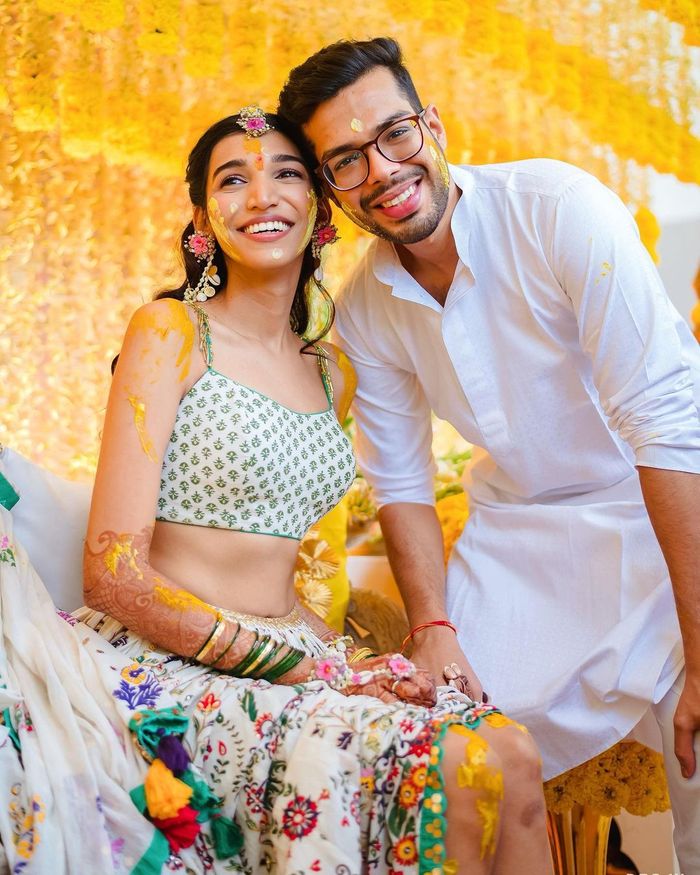 Shoaib Ibrahim's sister's wedding festivities begin with Haldi ceremony;  the bride-to-be poses with sister-in-law Dipika Kakar and family | The  Times of India
