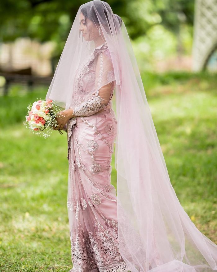 Something Borrowed: How I Turned a 100-Year-Old Sari Into My Wedding Veil |  Vogue