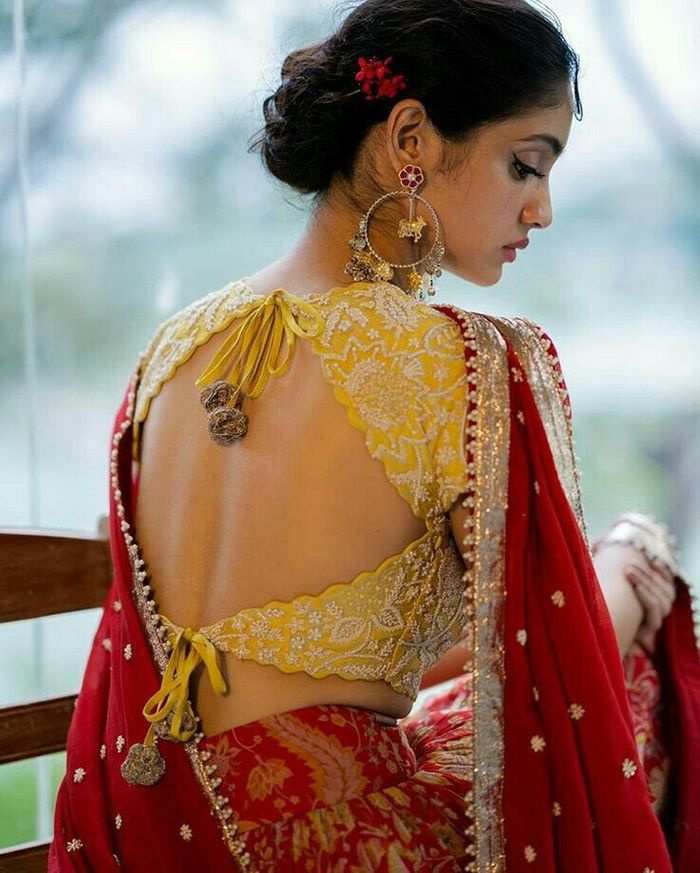 Diwali Look: Janhvi Kapoor shares gorgeous photos in silver embellished backless  blouse and lehenga, fans feel the heat | IWMBuzz
