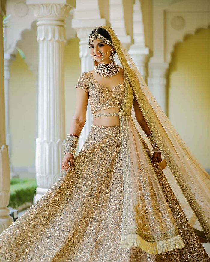 Lehenga Choli- Pakistani Waist Belt Dresses Designs (2) - StylesGap.com