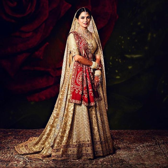 3 ways you can repurpose your bridal lehenga to wear them at many