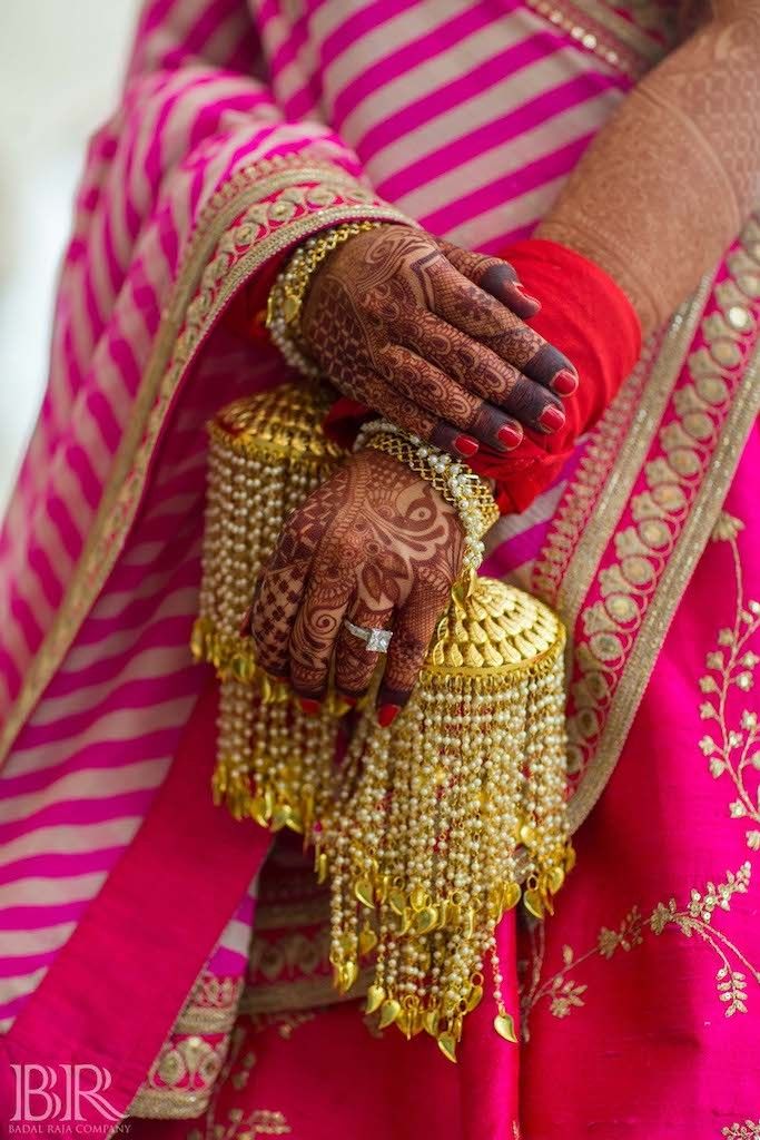 Hanging bangles for deals bride